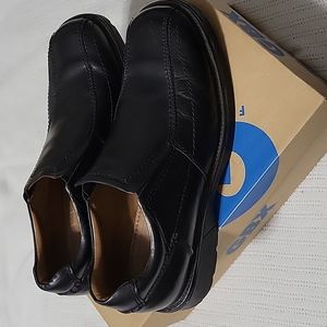 Mens dress shoes